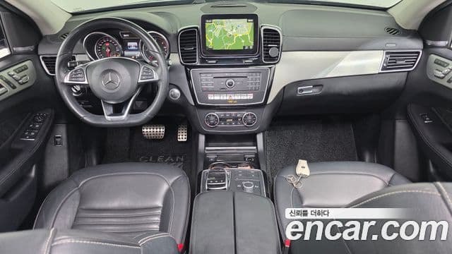 Mercedes-Benz GLE-Class W166 4