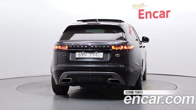 Land Rover Range Rover Velar 3