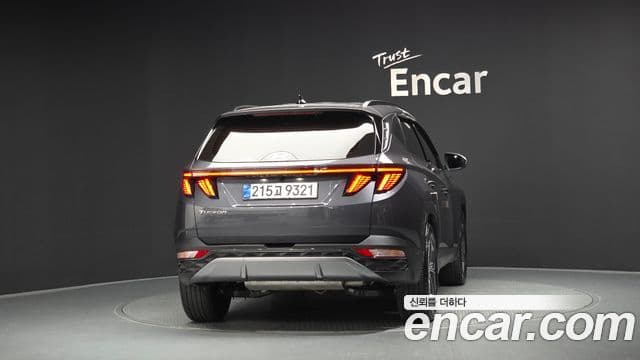Hyundai Tucson (NX4) 4