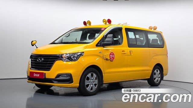 Hyundai The New Grand Starex 1