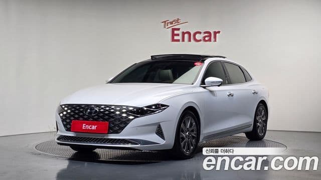 Hyundai The New Grandeur IG Hybrid 1