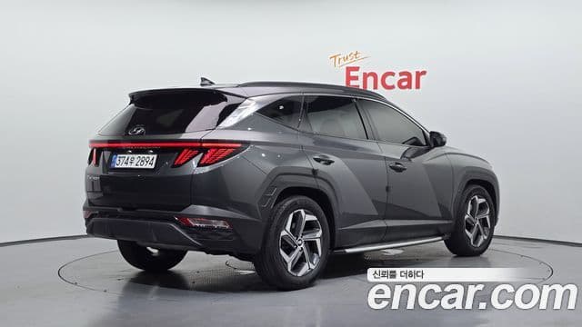 Hyundai Tucson (NX4) 2