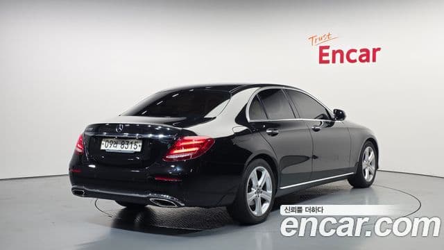 Mercedes-Benz E-Class W213 2