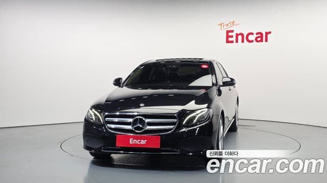 Mercedes-Benz E-Class W213 3