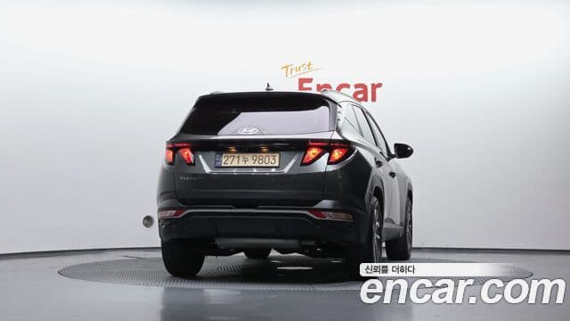 Hyundai Tucson (NX4) 3