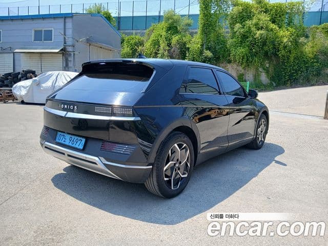 Hyundai Ioniq 5 4