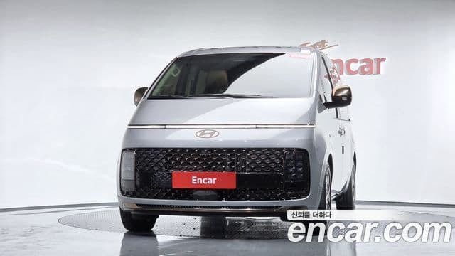 Hyundai Staria 2