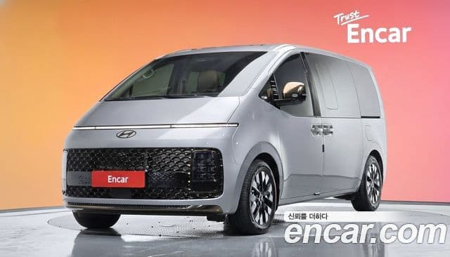 Hyundai Staria — 1