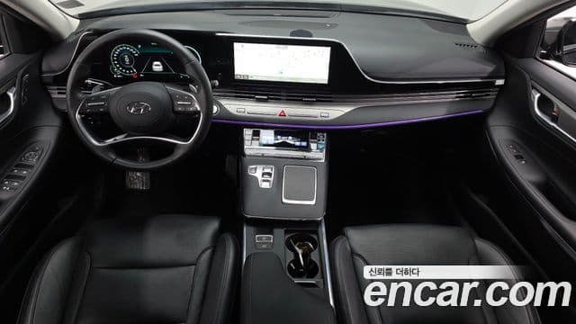 Hyundai The New Grandeur IG Hybrid 4