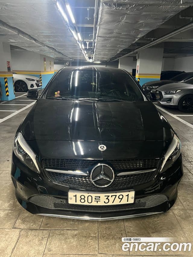 Mercedes-Benz A-Class W176 1
