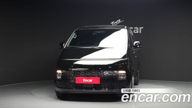 Hyundai Staria 3