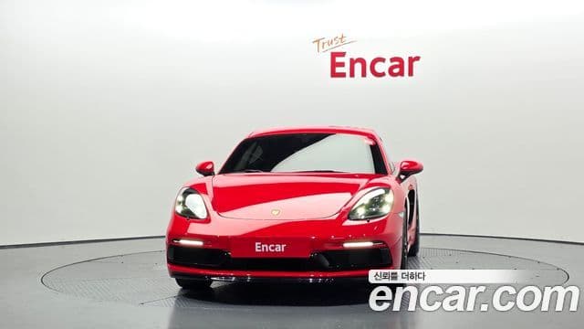 Porsche 718 Cayman 3