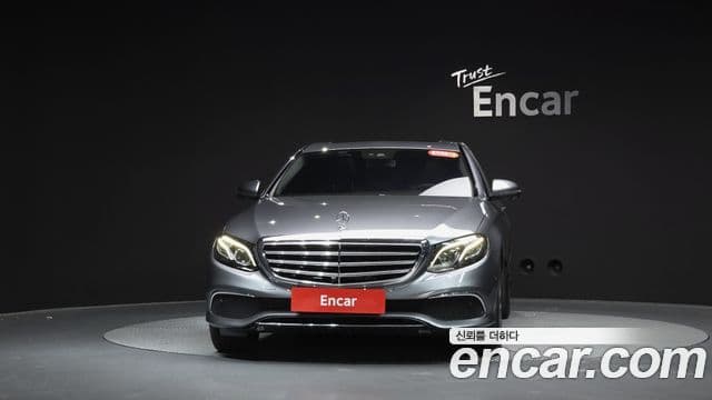 Mercedes-Benz E-Class W213 3