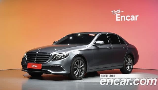 Mercedes-Benz E-Class W213 1