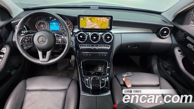Mercedes-Benz C-Class W205 4