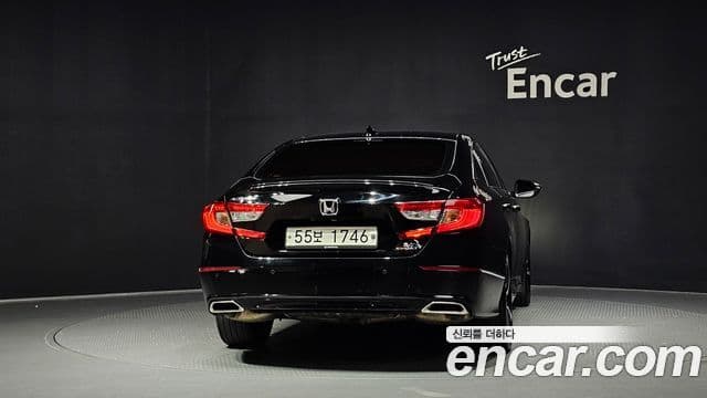 Honda Accord 10th Gen 4