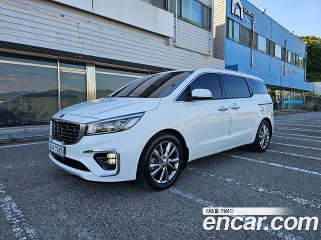 Kia The New Carnival 1
