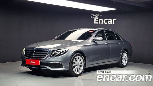 Mercedes-Benz E-Class W213 1