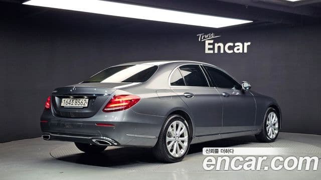 Mercedes-Benz E-Class W213 2