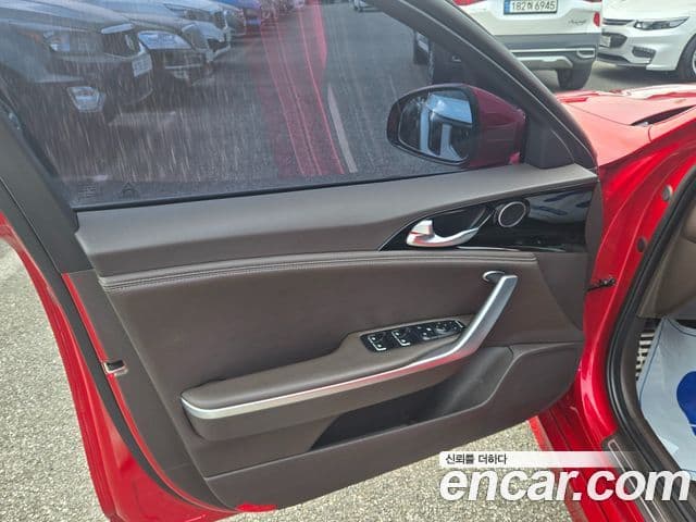 Kia Stinger 4