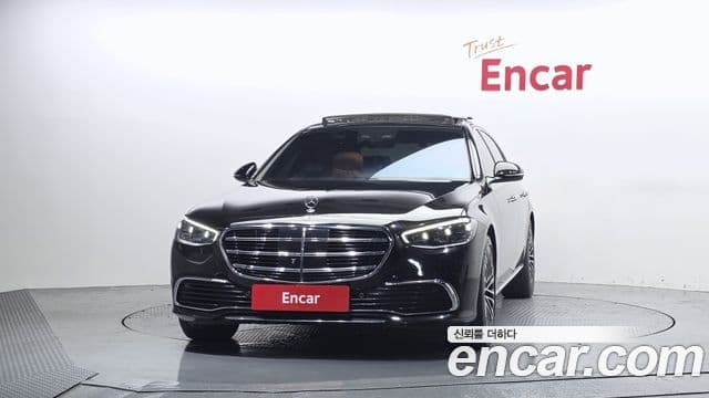 Mercedes-Benz S-Class W223 3
