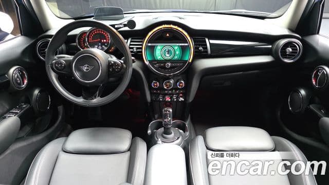 MINI Cooper 4
