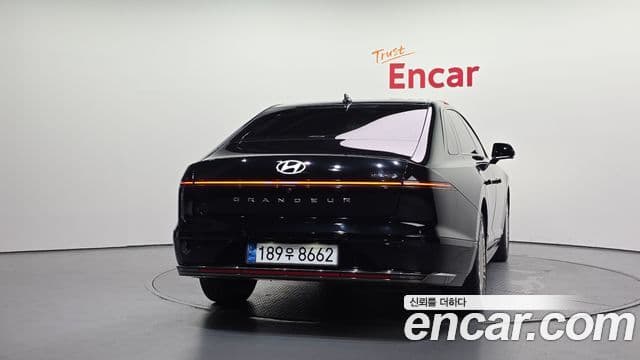 Hyundai Grandeur Hybrid (GN7) 3