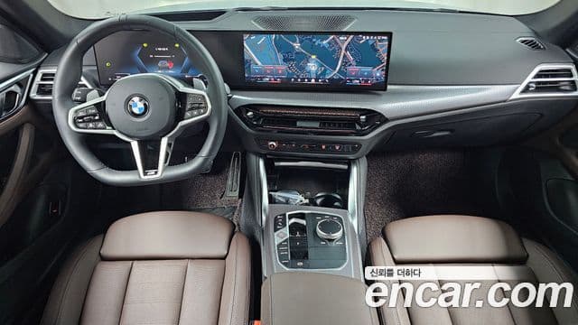 BMW 4 Series (G22) 4