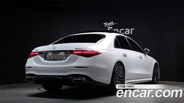 Mercedes-Benz S-Class W223 2