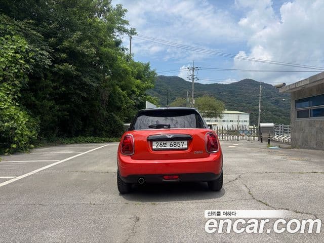 MINI Cooper 4