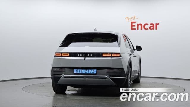 Hyundai Ioniq 5 4