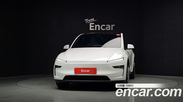 Tesla Model Y 3