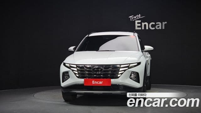 Hyundai Tucson Hybrid (NX4) 2