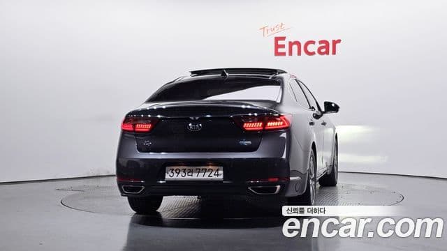 Kia All New K7 Hybrid 4