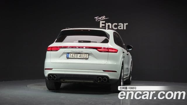 Porsche Cayenne (PO536) 4