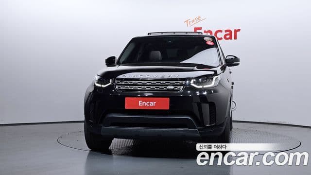 Land Rover Discovery 5 3