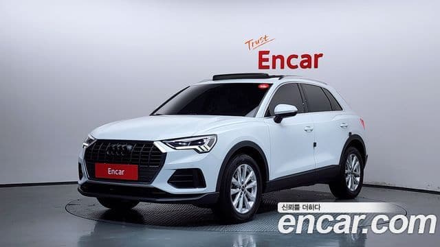 Audi Q3 (F3)