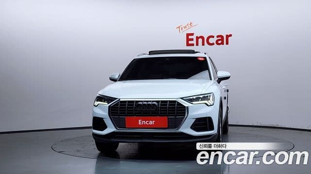 Audi Q3 (F3) 2