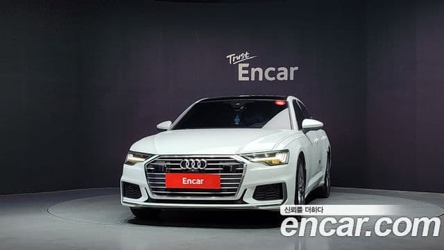 Audi A6 (C8) 3