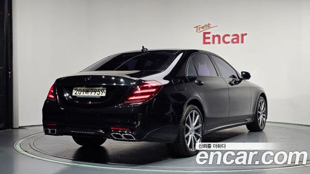 Mercedes-Benz S-Class W222 2