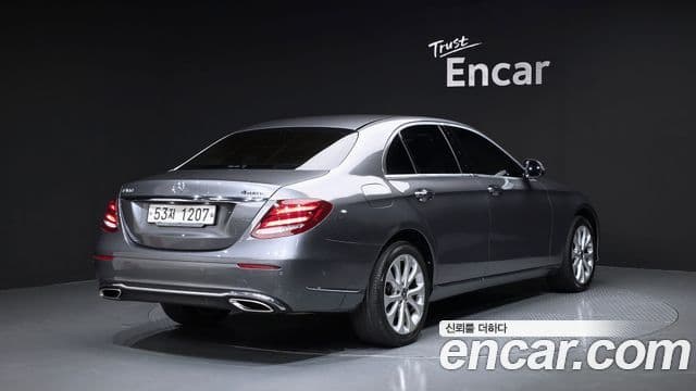 Mercedes-Benz E-Class W213 2