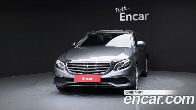 Mercedes-Benz E-Class W213 3