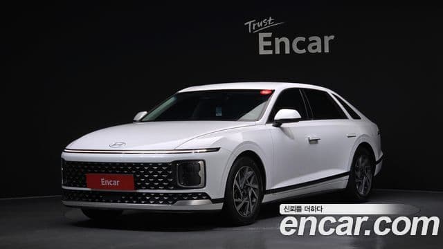 Hyundai Grandeur (GN7) — 1