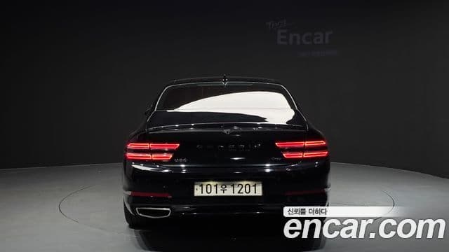 Genesis G80 (RG3) 4