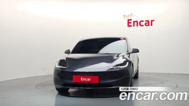 Tesla Model 3 2