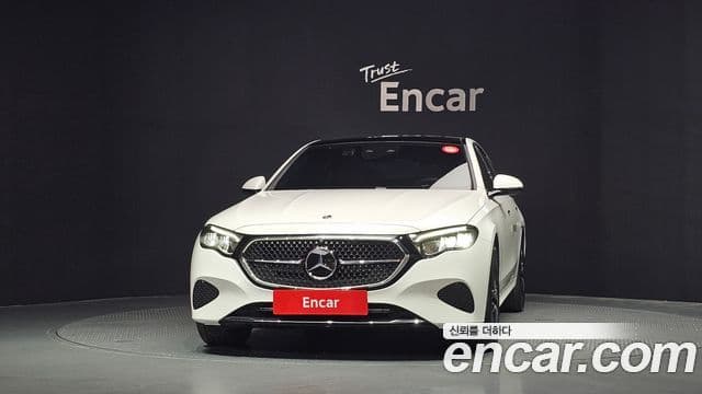 Mercedes-Benz E-Class W214 3