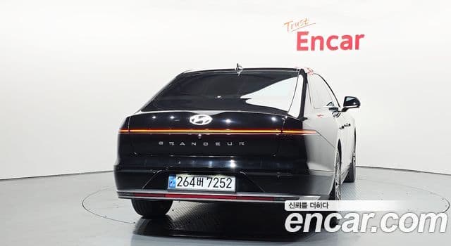 Hyundai Grandeur Hybrid (GN7) 4
