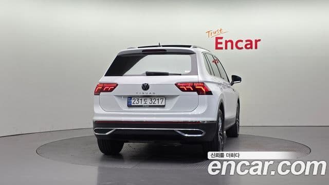 Volkswagen Tiguan 2nd Gen 4