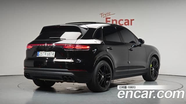 Porsche Cayenne (PO536) 2