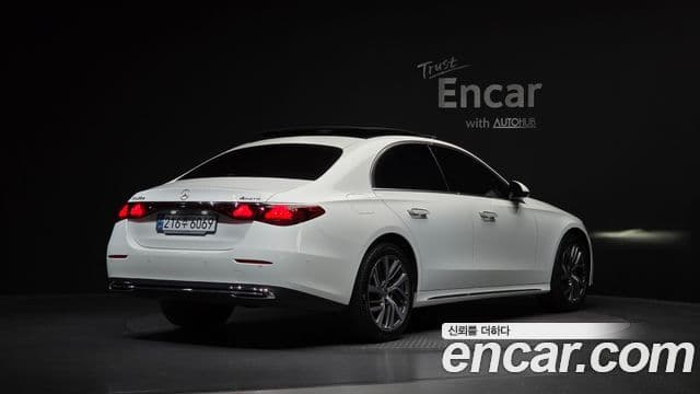 Mercedes-Benz E-Class W214 2